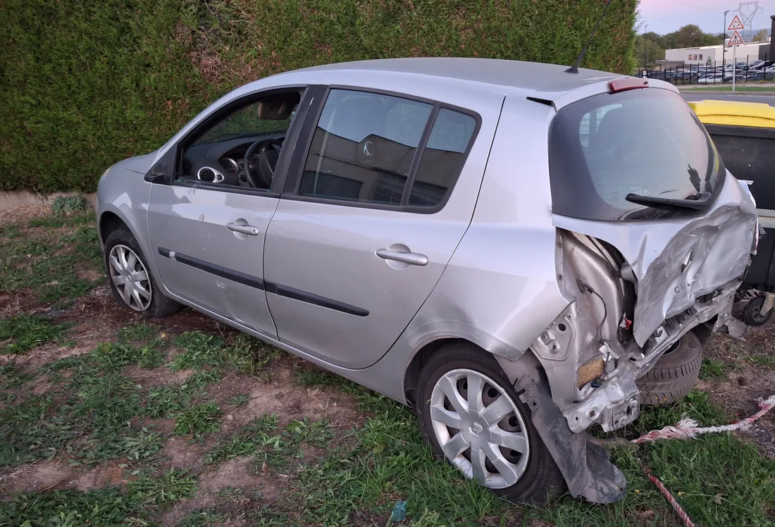 voiture crashée fuyards Baraqueville