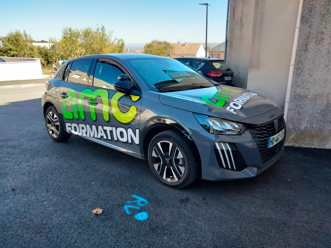 Avec un carburant cher, les auto-écoles craignent d'être à l'arrêt