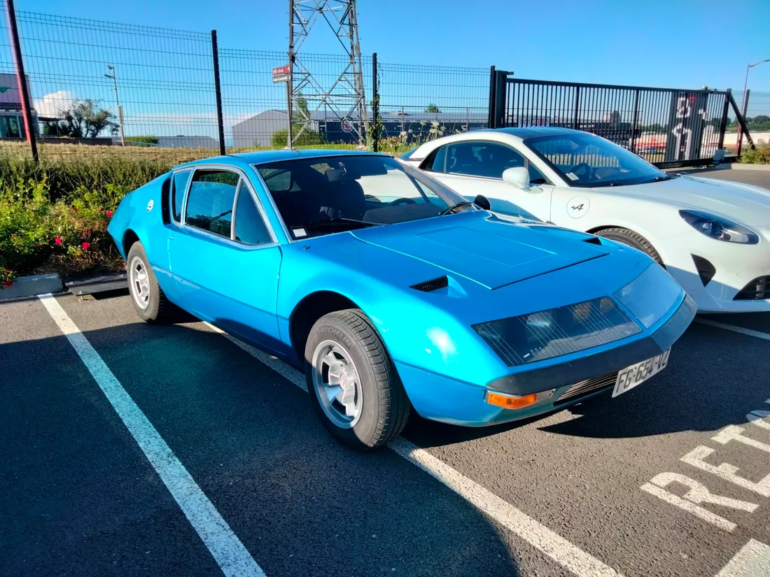 L'Alpine A 310, voiture la plus vendue de la marque