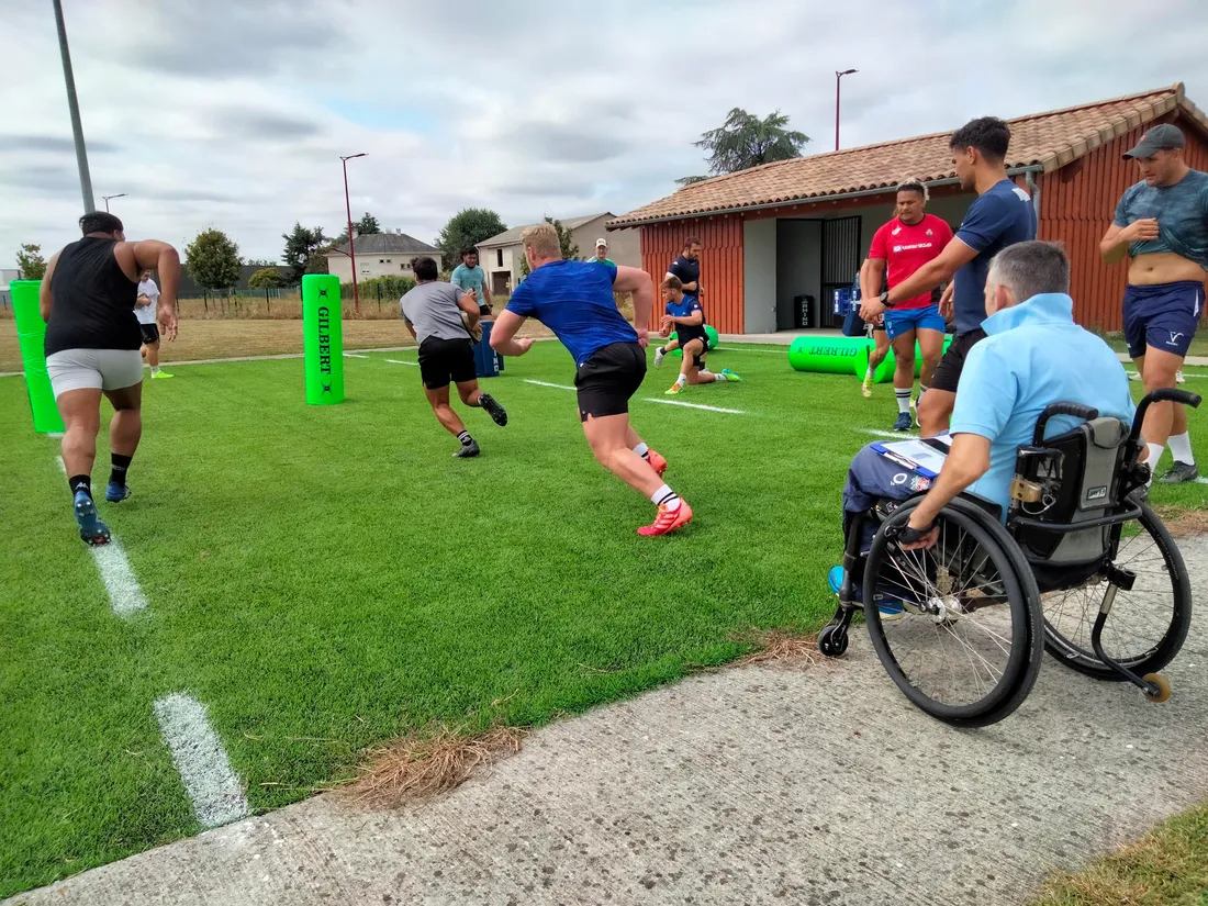Une partie de l'équipe de Valence-d'Agen en plein entraînement