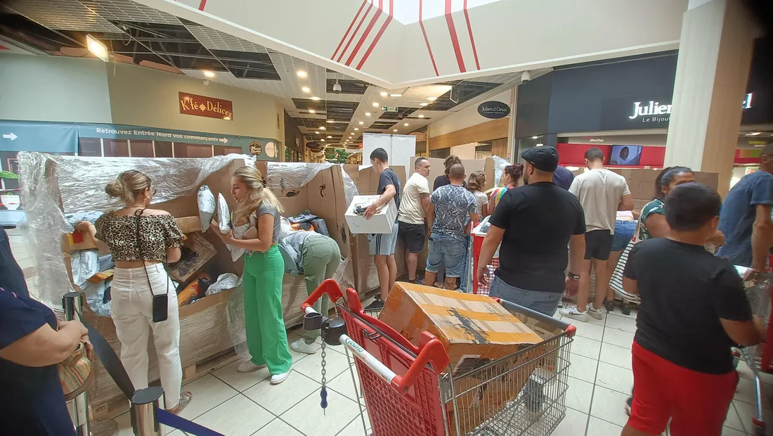 Opération "colis perdus" dans la galerie "Hyper 19" de Malemort