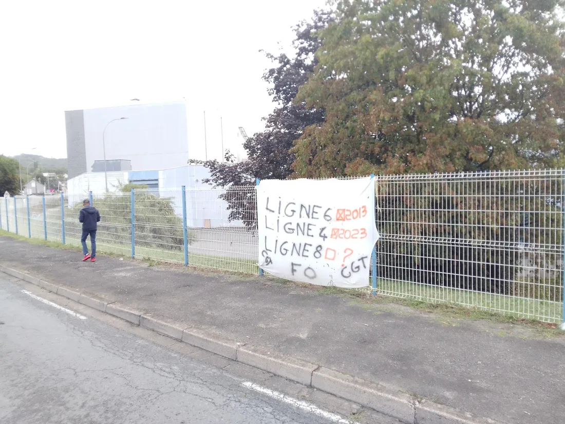 L'inquiétude des salariés sur l'avenir de l'usine s'affiche