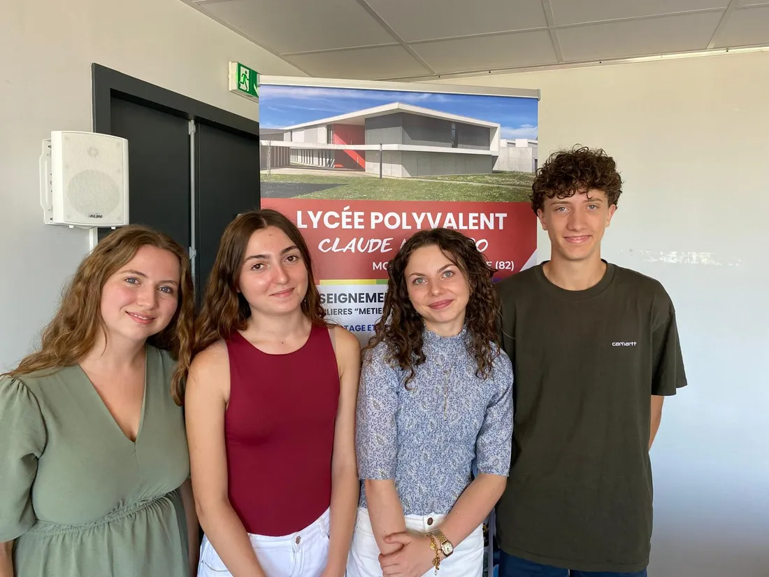 Camille, Kimberley, Faustine, et Julien