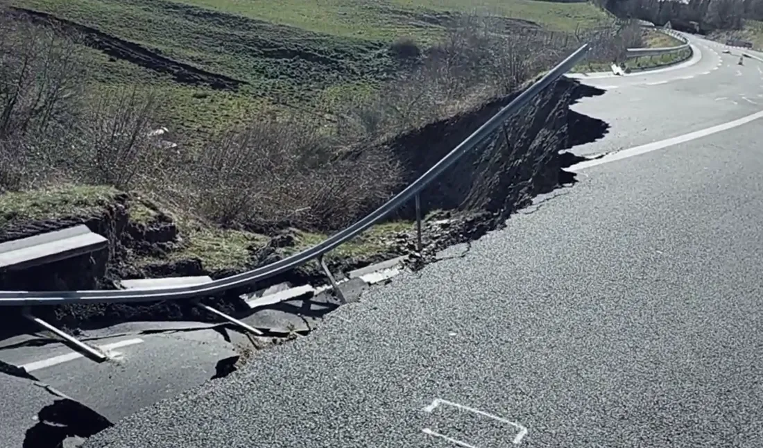 Eboulement RD922 dans le Cantal