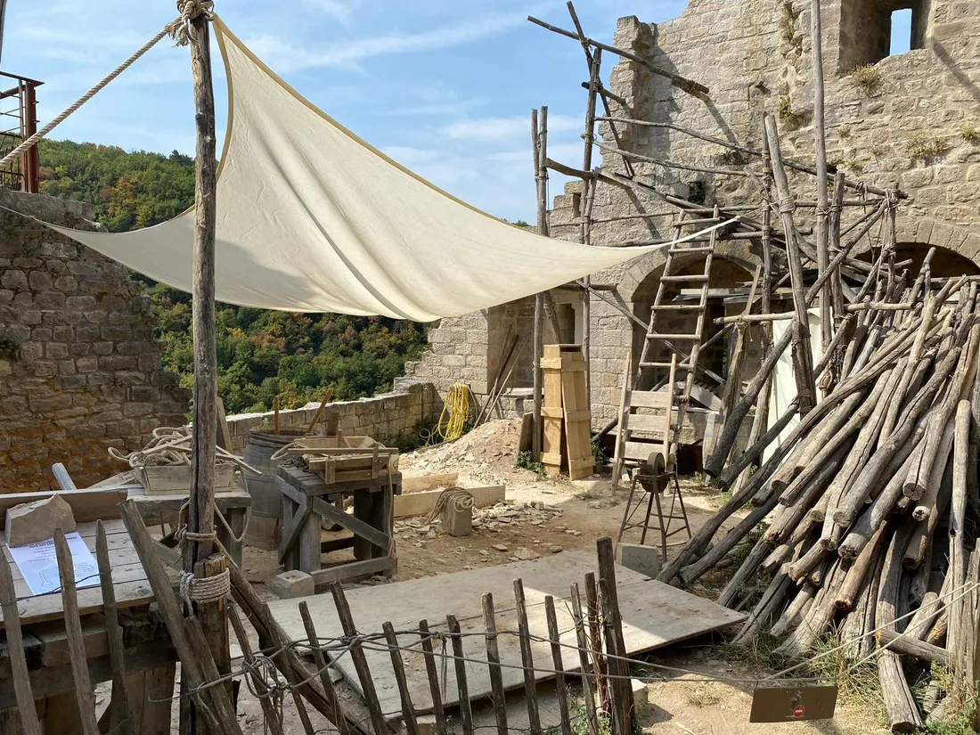 Le chantier du chateau de Penne