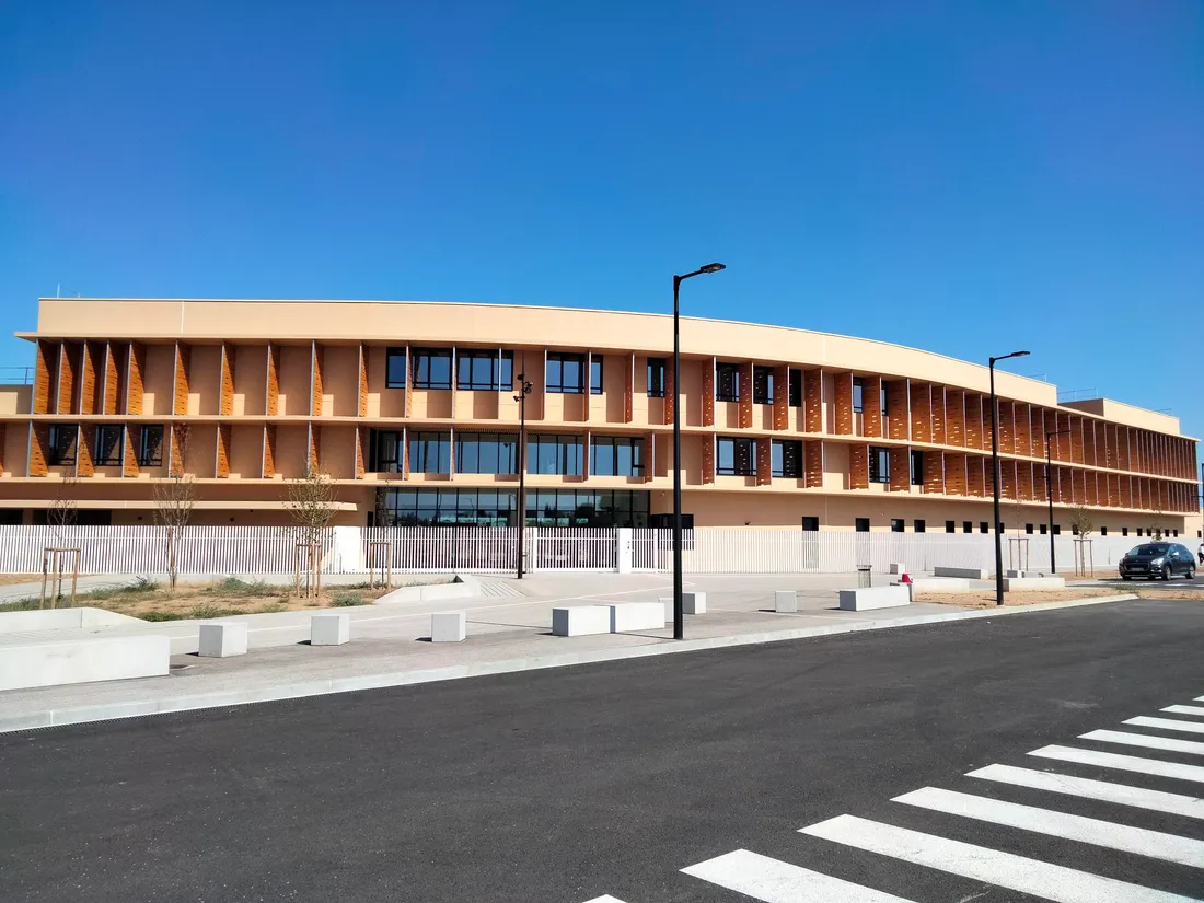 Le nouveau collège de Couffouleux est une réussite sur le plan esthétique