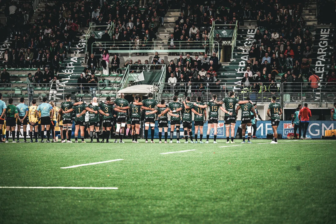 Le XV de l'USM avant d'entamer une rencontre