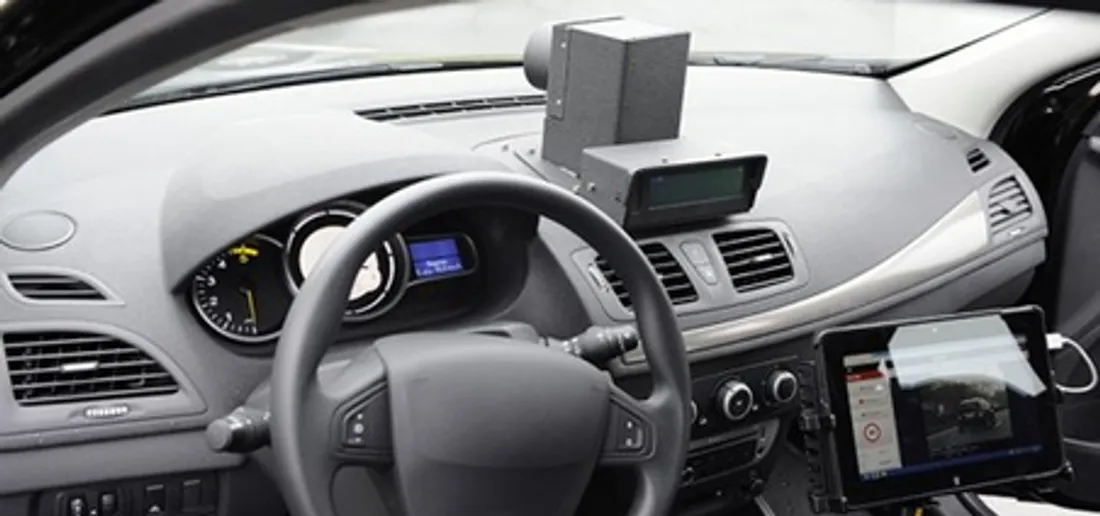 Illustration d'un radar embarqué en voiture