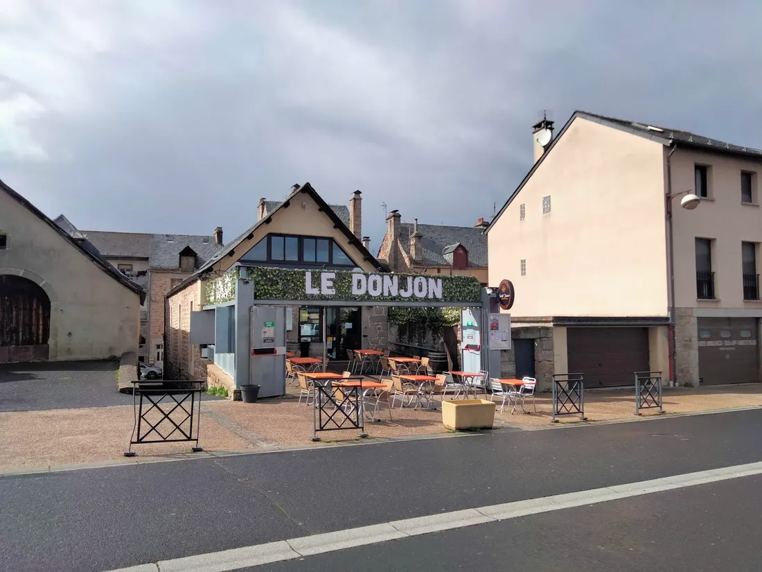 Le Donjon à Saint-Chély-d'Apcher