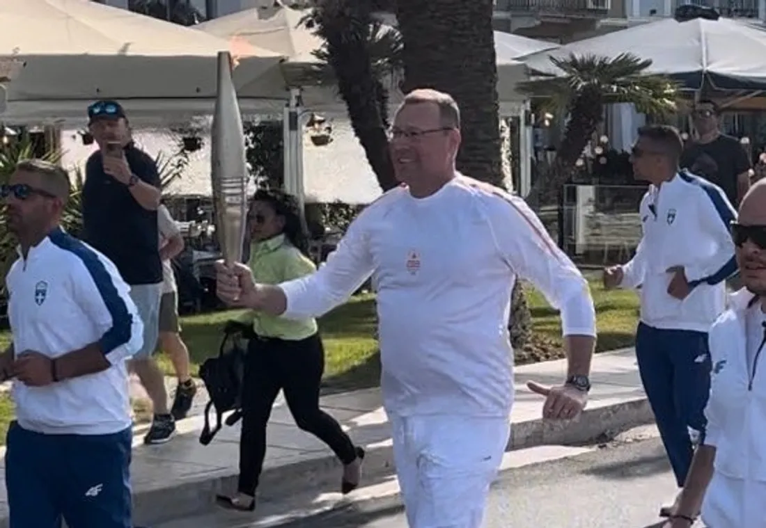 Eric Monnin flamme olympique