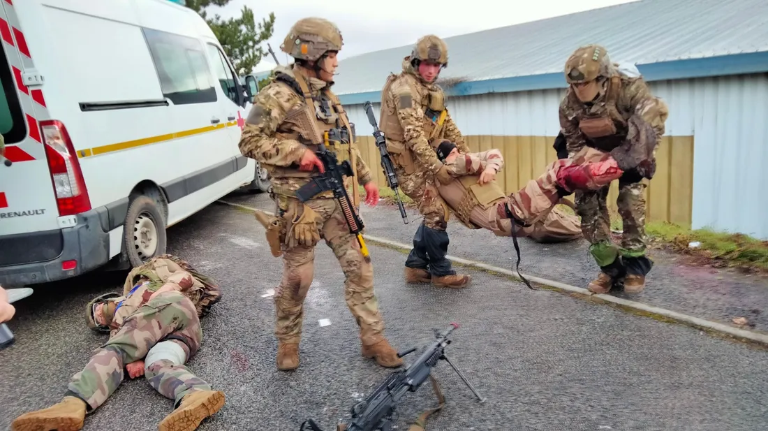 Exercice Gevaudan 26, et simulation de prise en charge de blessé