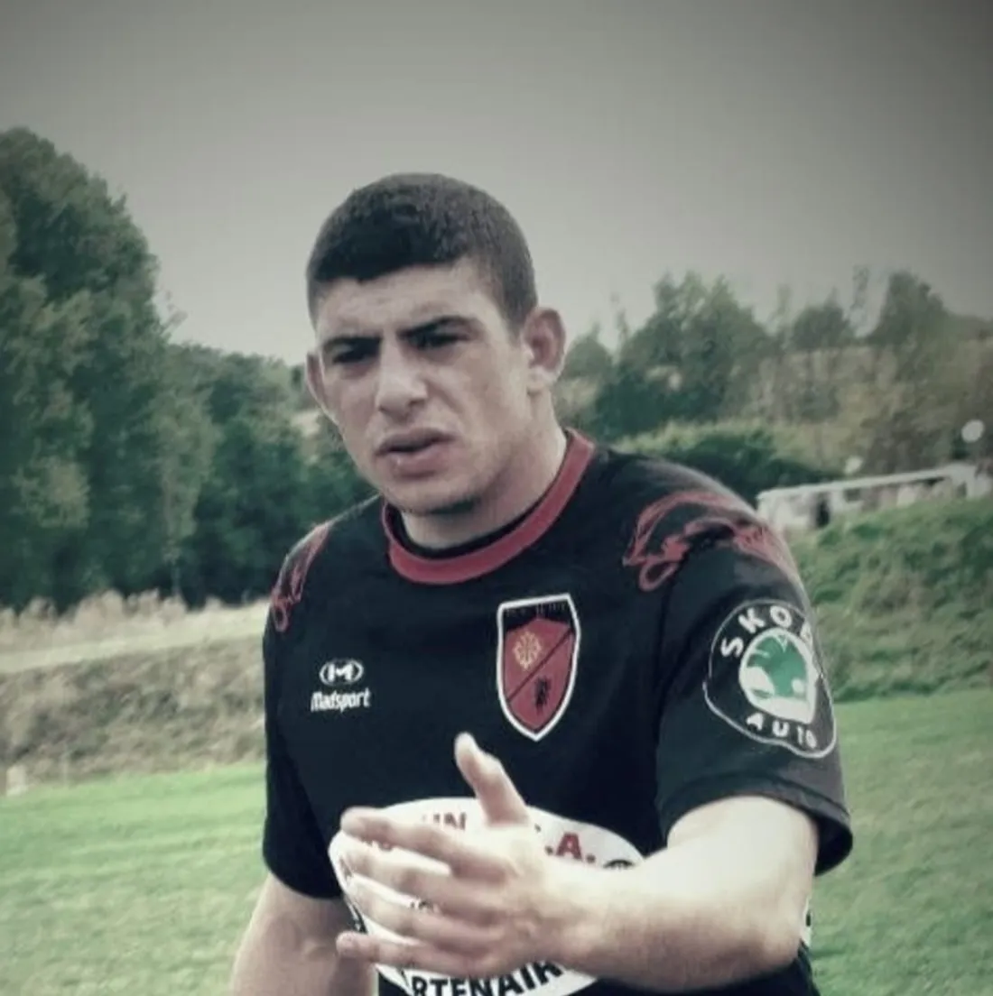 Florian Montorio sous les couleurs du club de rugby du RC Bruhlois