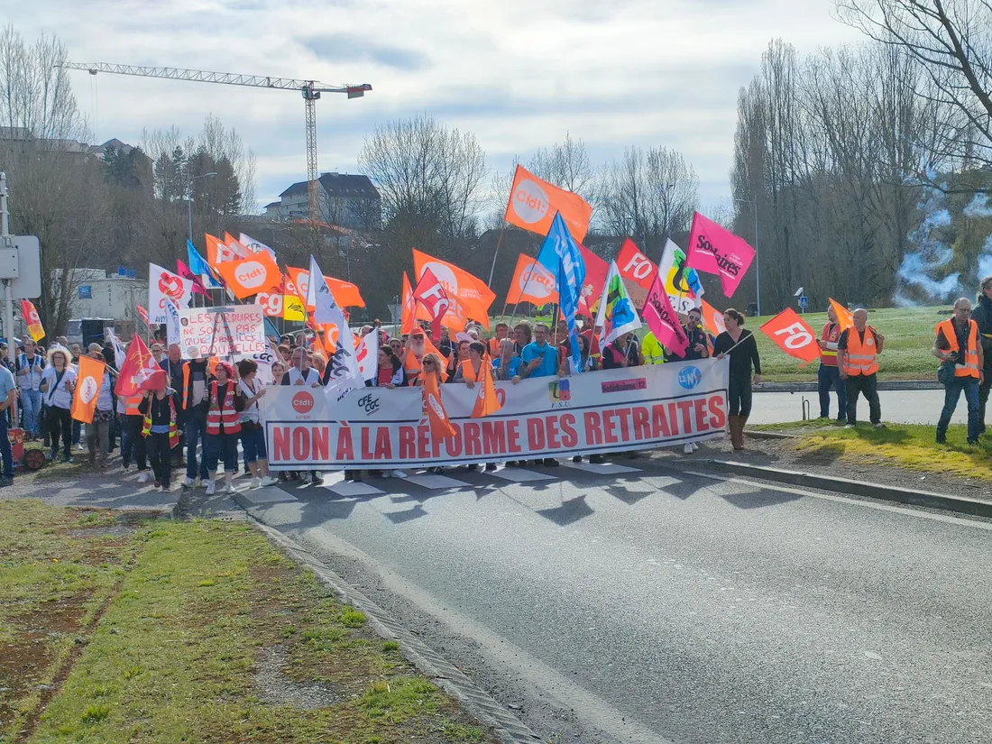 Une manifestation contre la réforme des retraites à Rodez (Aveyron)