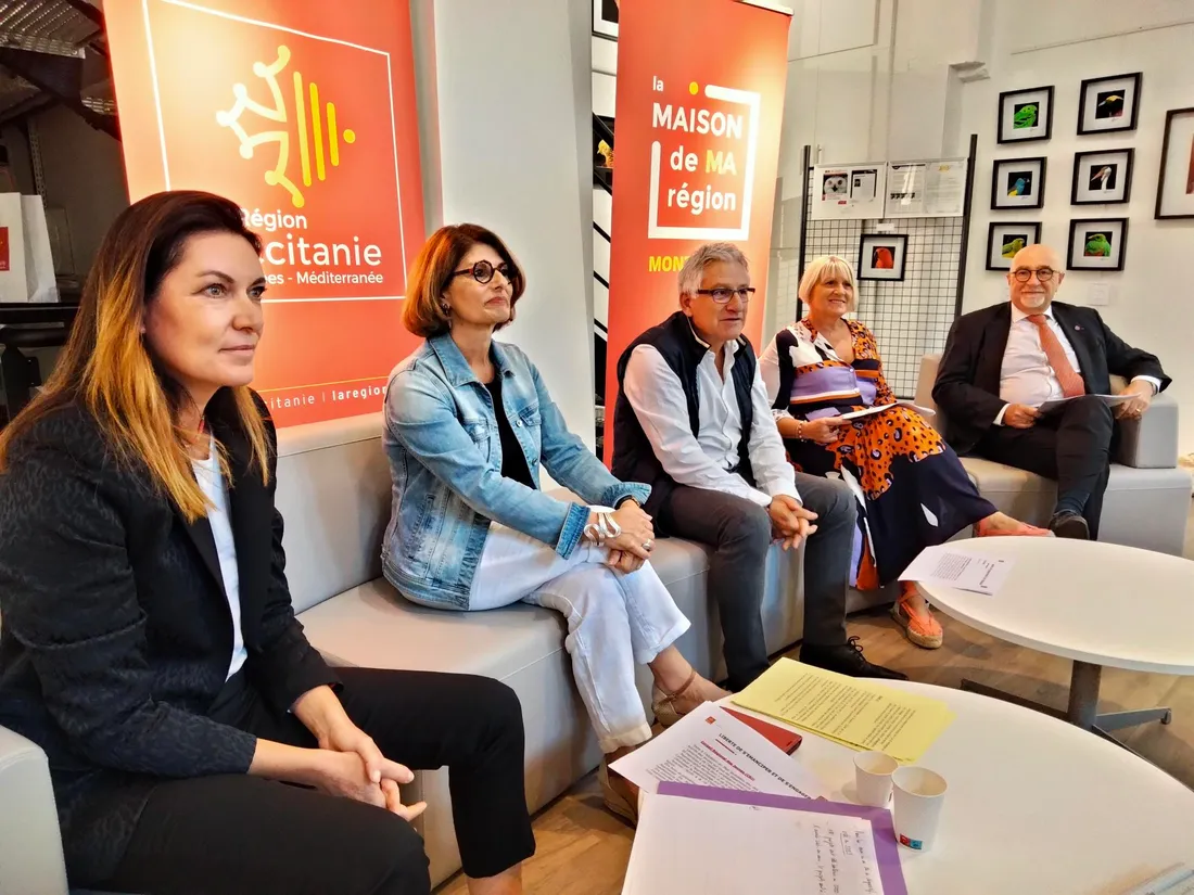 Les élus régionaux du département de Tarn-et-Garonne lors d'une conférence de presse.