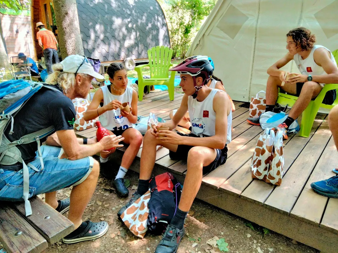 L'équipe de Morières-les-Avignons, coachée par Sébastien Raichon, champion du monde de raid 2024