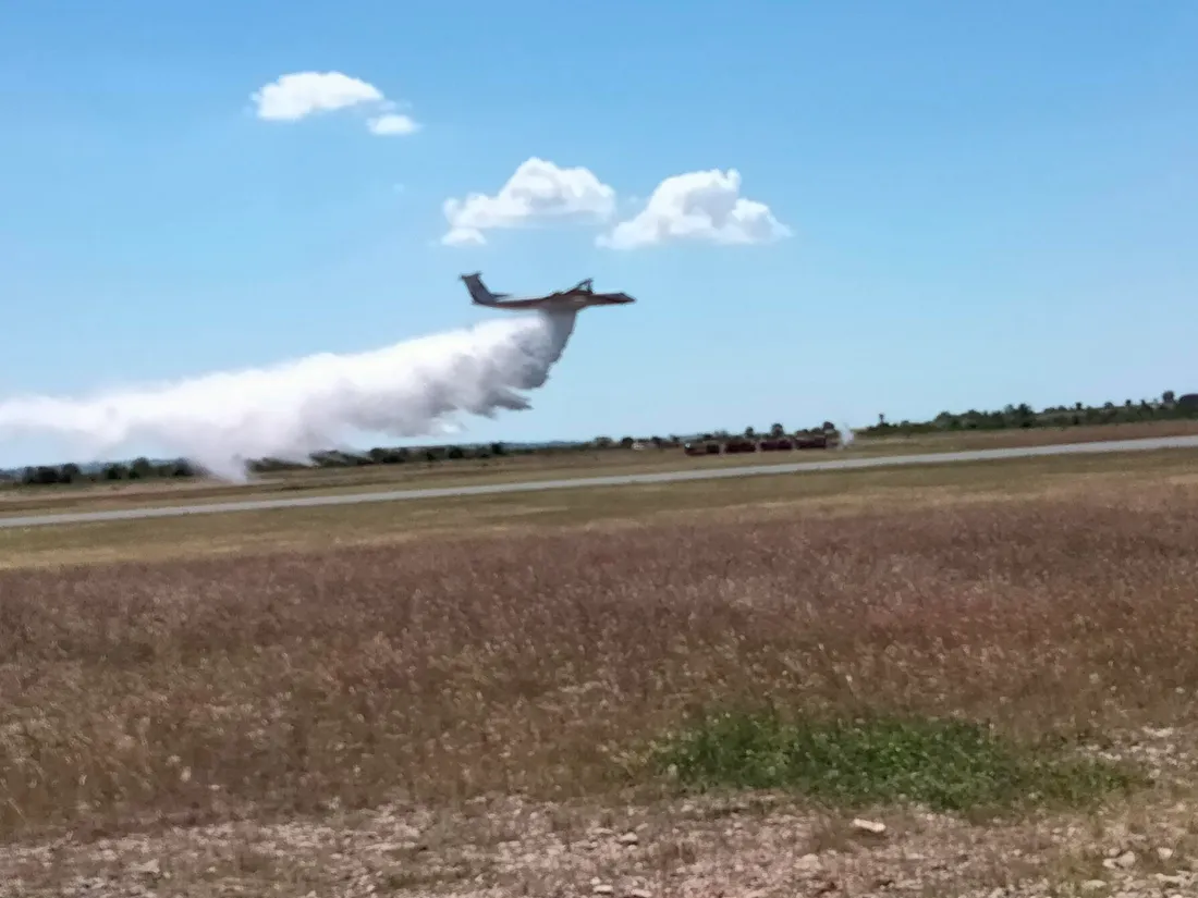 Un pélicandrome est installé à l’aéroport de Rodez pour l'été 2026.