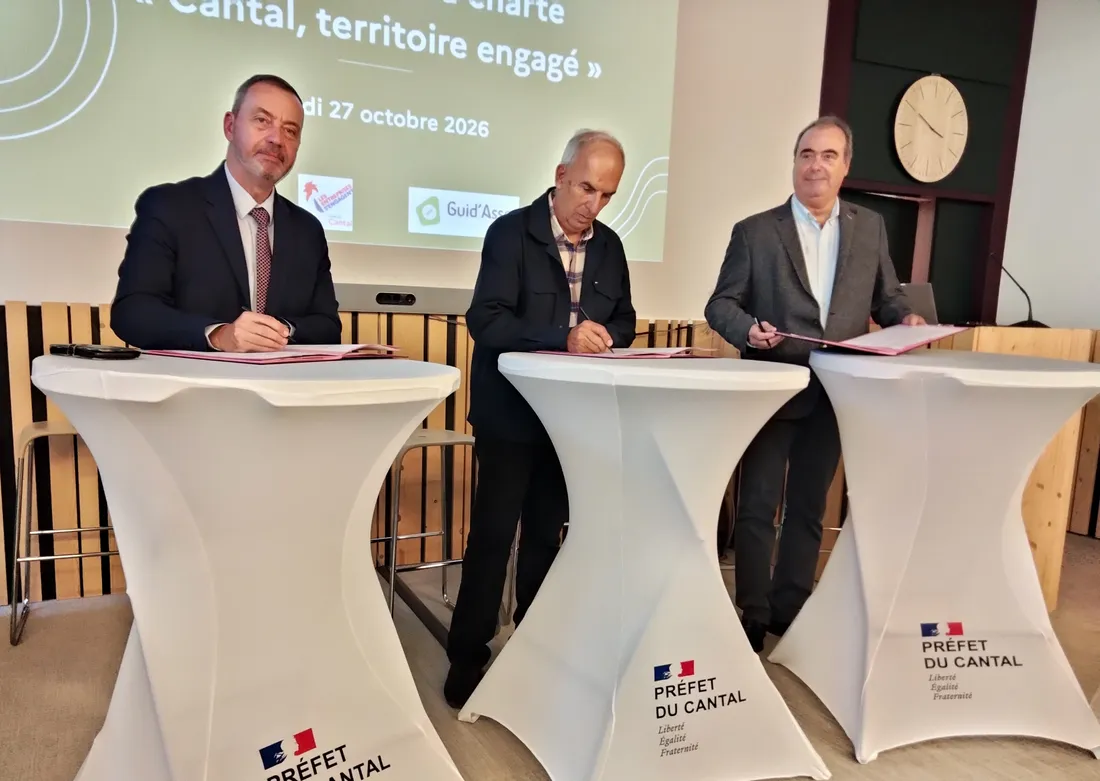 Signature du pacte "Cantal territoire engagé"