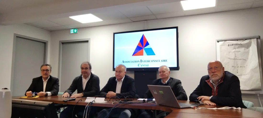  l'interconsulaire autour des parlementaires cantaliens