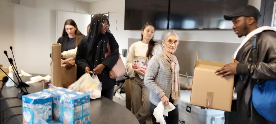 Secours du Populaire du Cantal, distribution à l'IUT d'Aurillac le 25 mars 2024