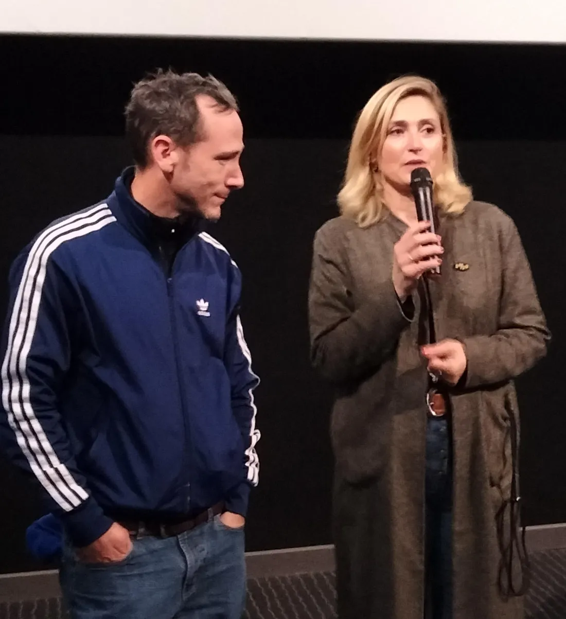 Julie Gayet lors de la présentation de son film sur Olympe de Gouges en Aveyron.