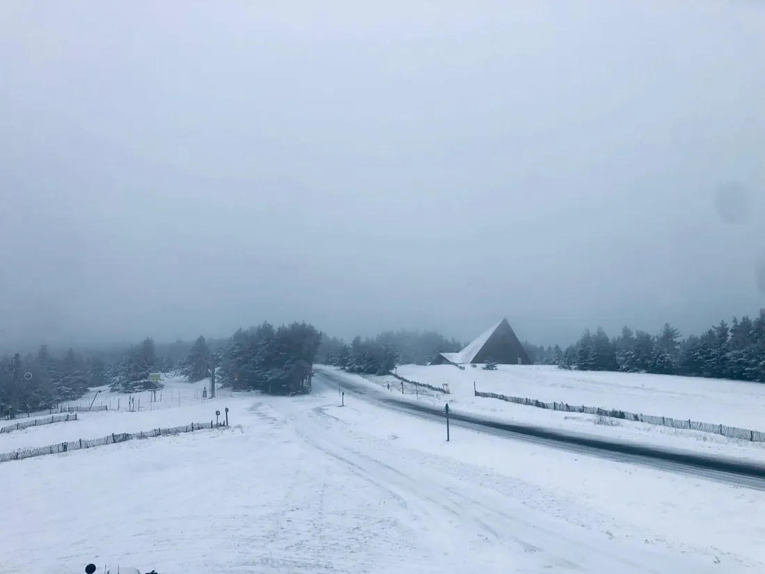 Ce mardi 10 décembre, une fine couche de neige était déjà là