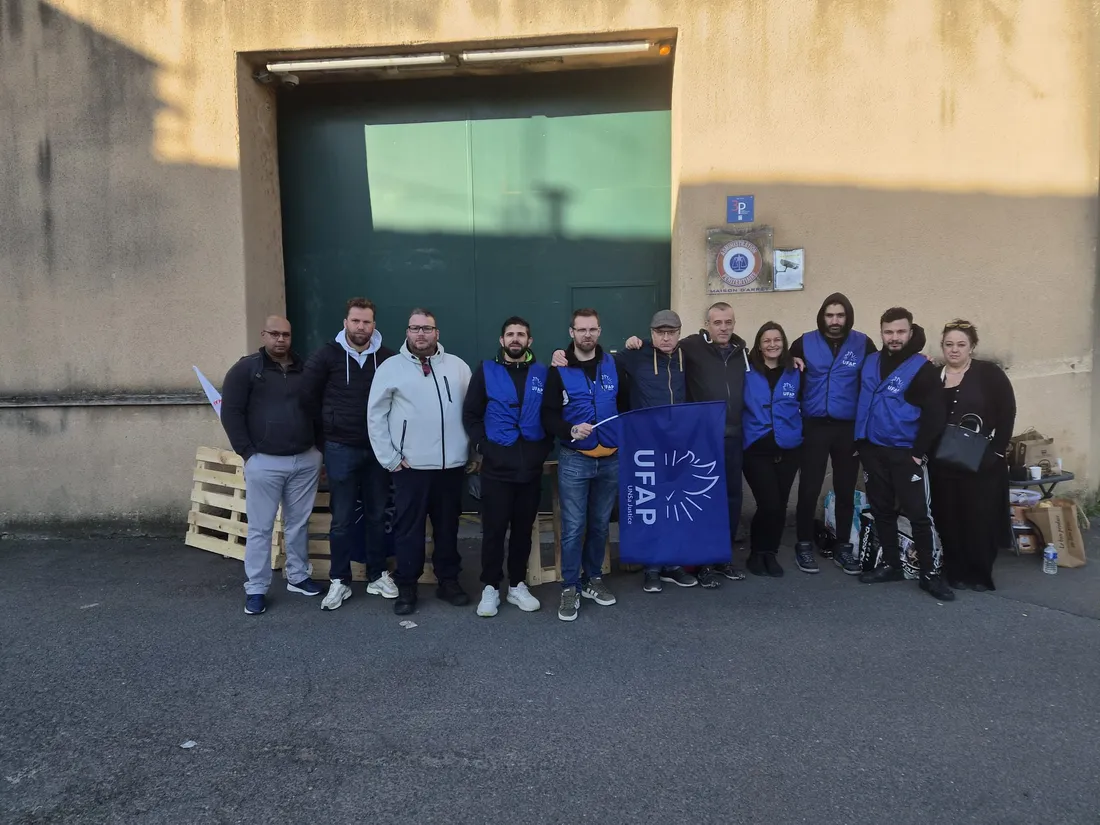 Les surveillants pénitentiaires de la prison de Mende en grève
