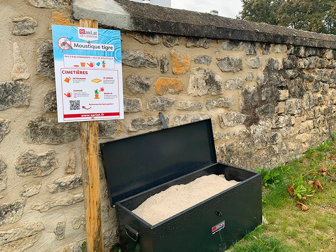 La ville de Sarlat (Dordogne) se bat contre les moustiques.