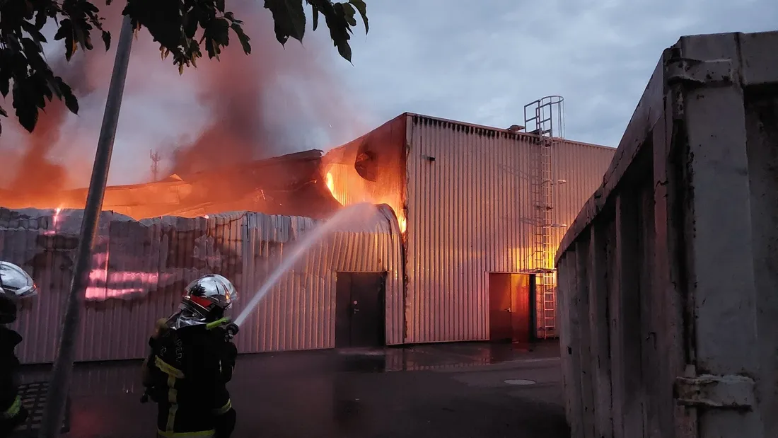 Incendie Intersport Castelsarrasin