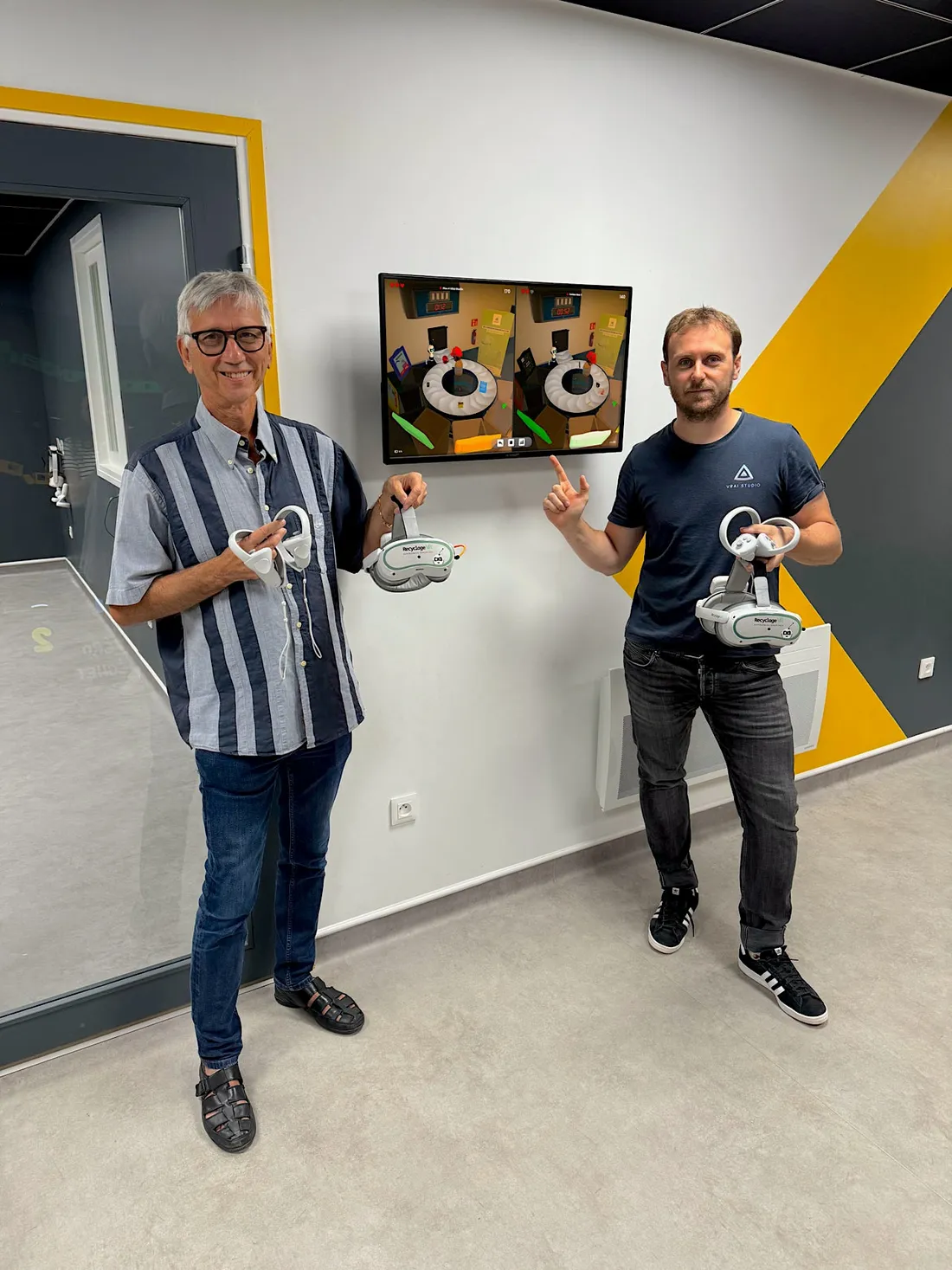 Test de la nouvelle animation proposée au centre de tri des emballages de Millau.