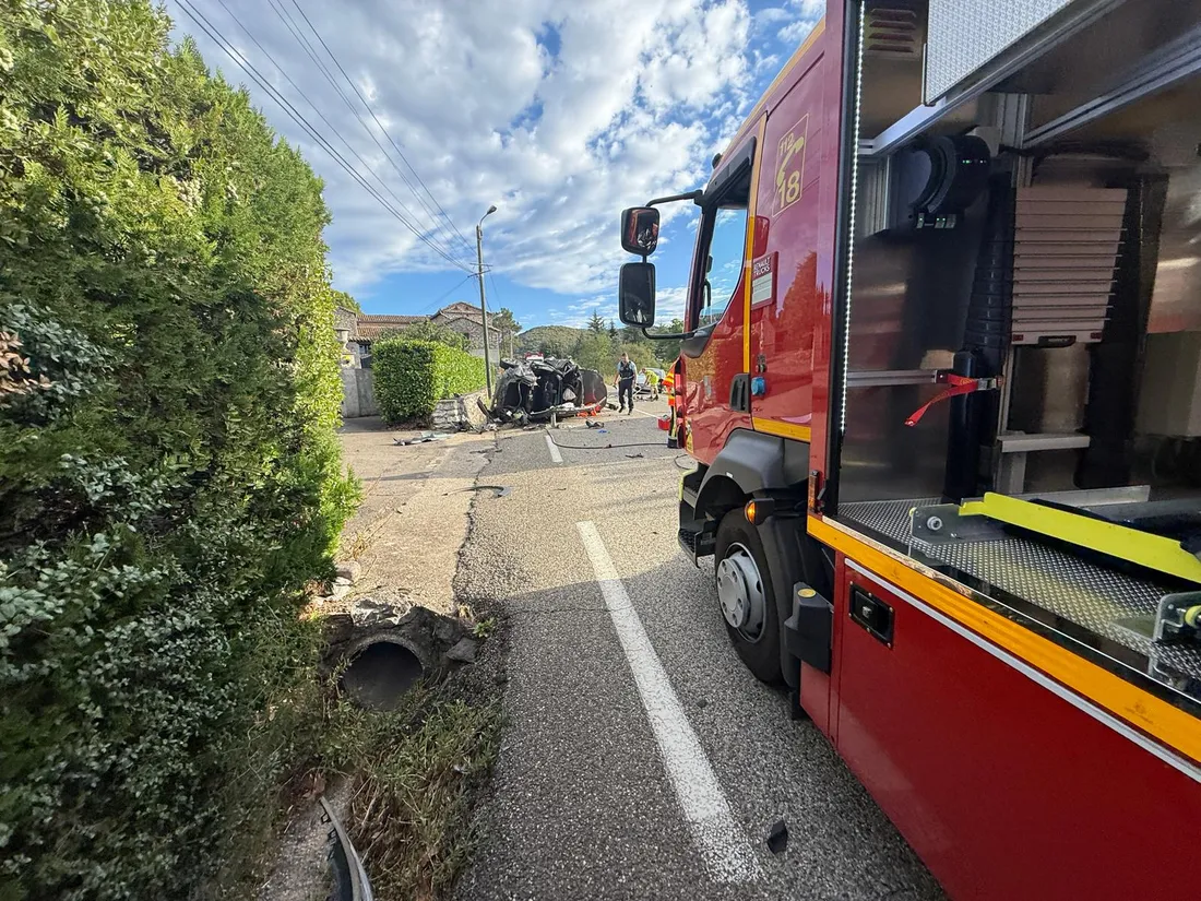 Le passager a dû être désincarcéré par les pompiers