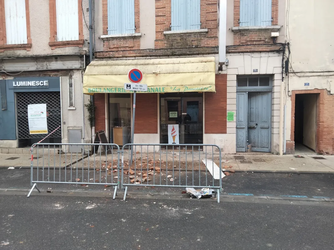 La Boulangerie La Panettière fermée après l'effondrement du toit de l'immeuble à Montauban