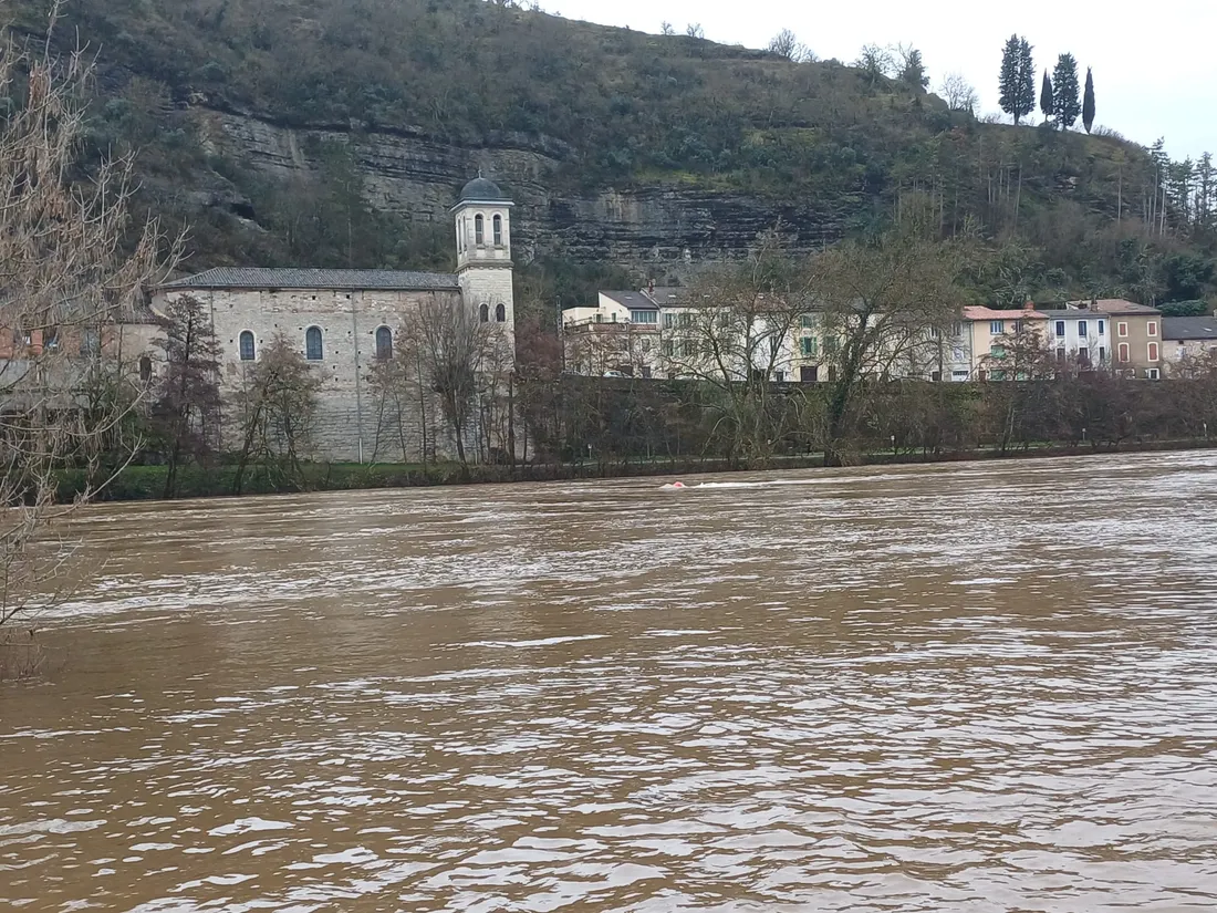 La rivière Lot à Cahors (Lot).