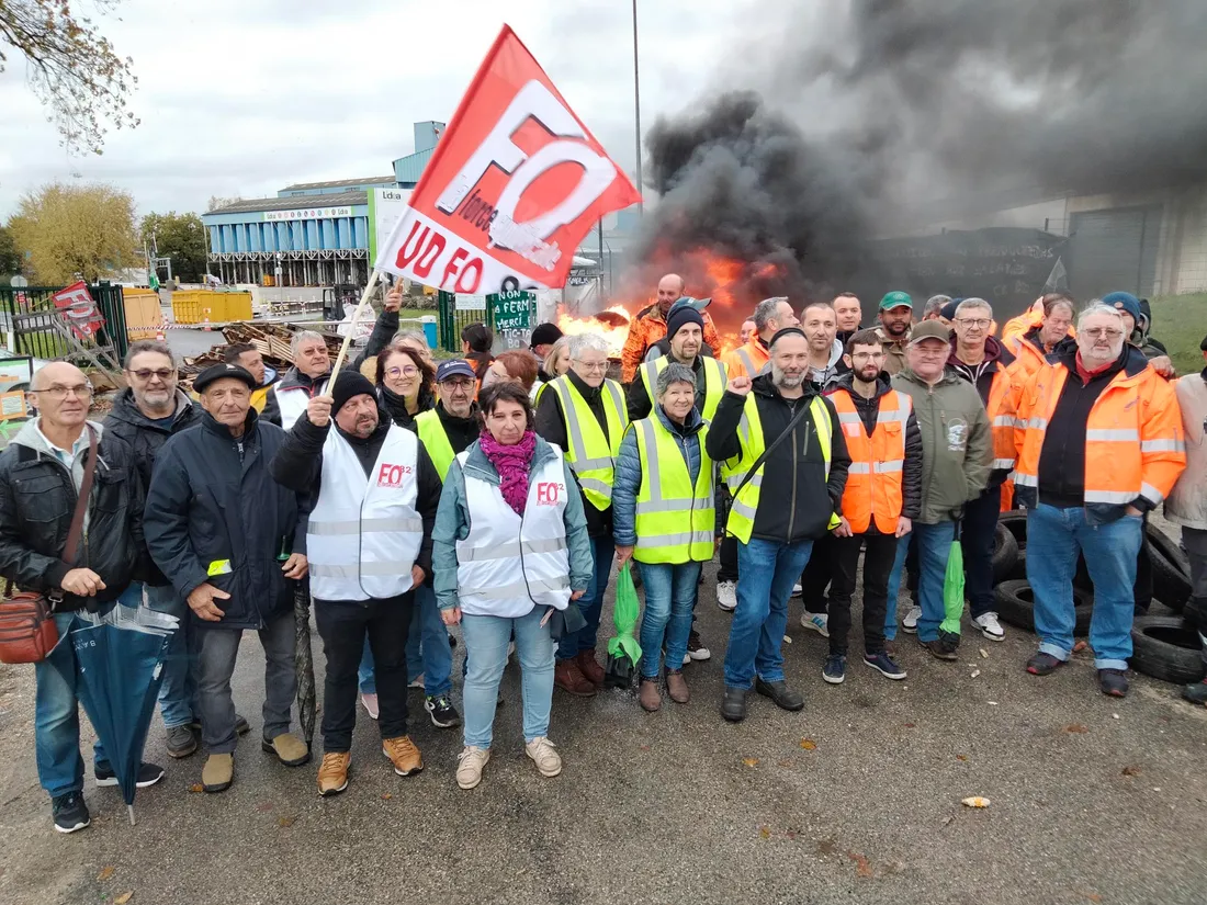 Les salariés de Lidéa ont bloqué l'accès à l'usine de Caussade ce jeudi.