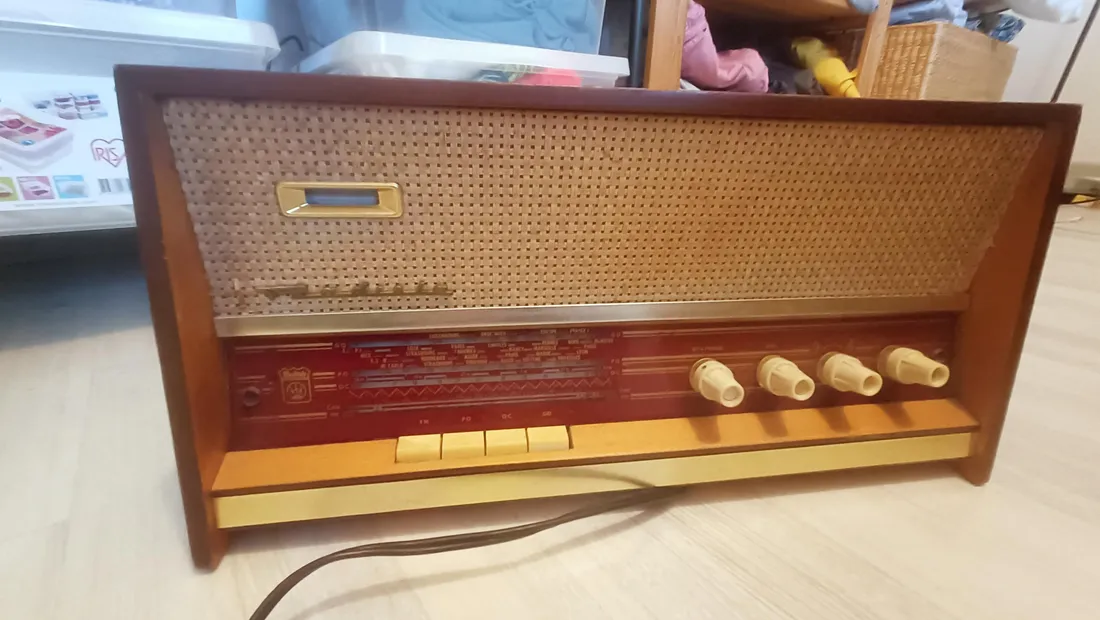 Une radio chinée