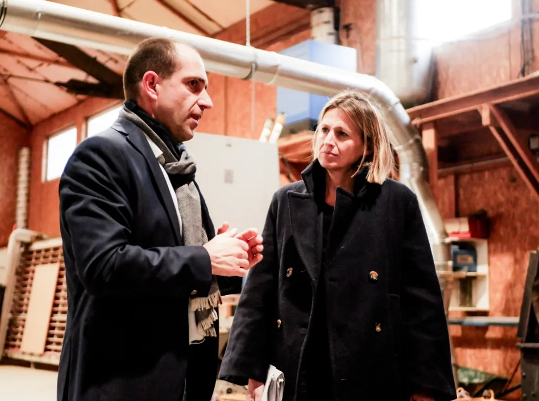 La ministre du Travail dans les locaux de Boissière & Fils, à Saint Beauzély (12) 