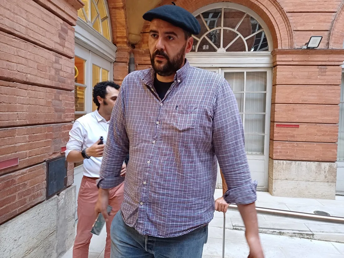 Pierre-Guillaume Mercadal à la sortie du tribunal de Montauban