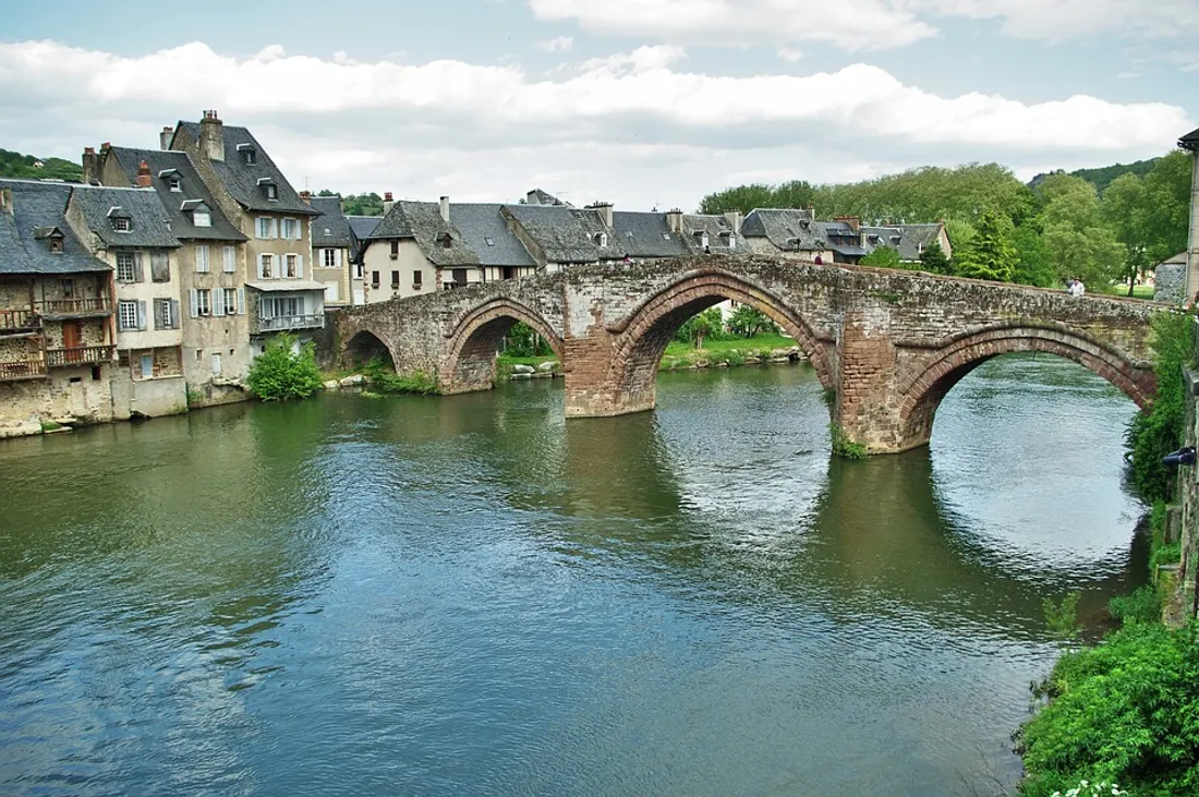 A Espalion, le musée du scaphandre se situe près de la rivière Lot