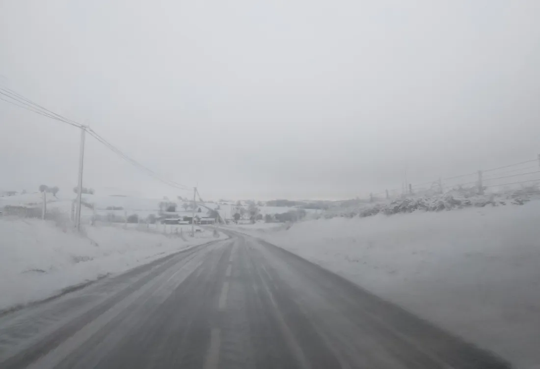 Certaines routes sont enneigées ou verglacées
