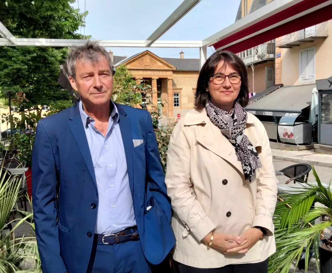 La Socialiste Sophie Pantel, candidate aux législatives en Lozère et son suppléant Serge Gayssot