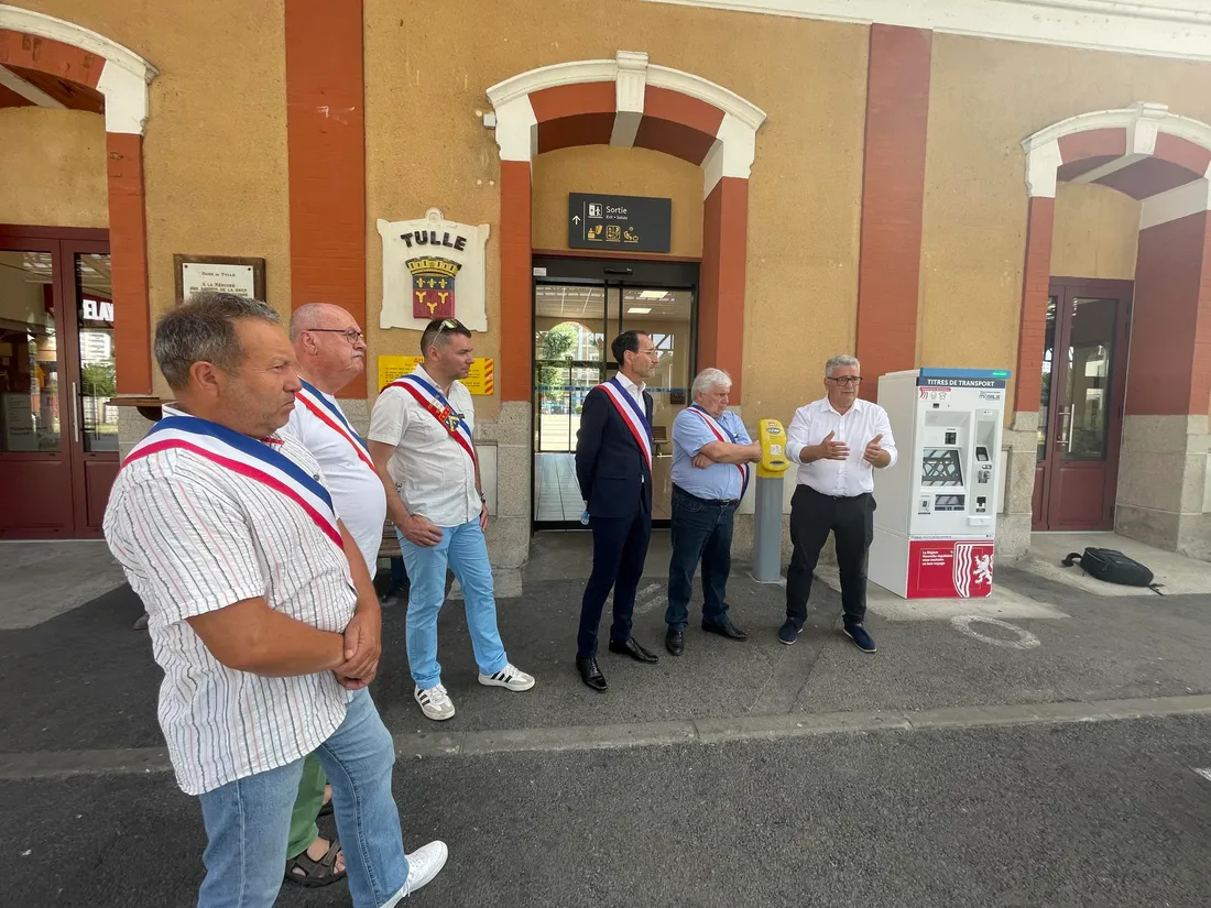 Mobilisation gare de Tulle Elus