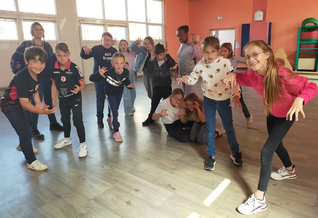  Les enfants de l'école Gerbert en plein exercice