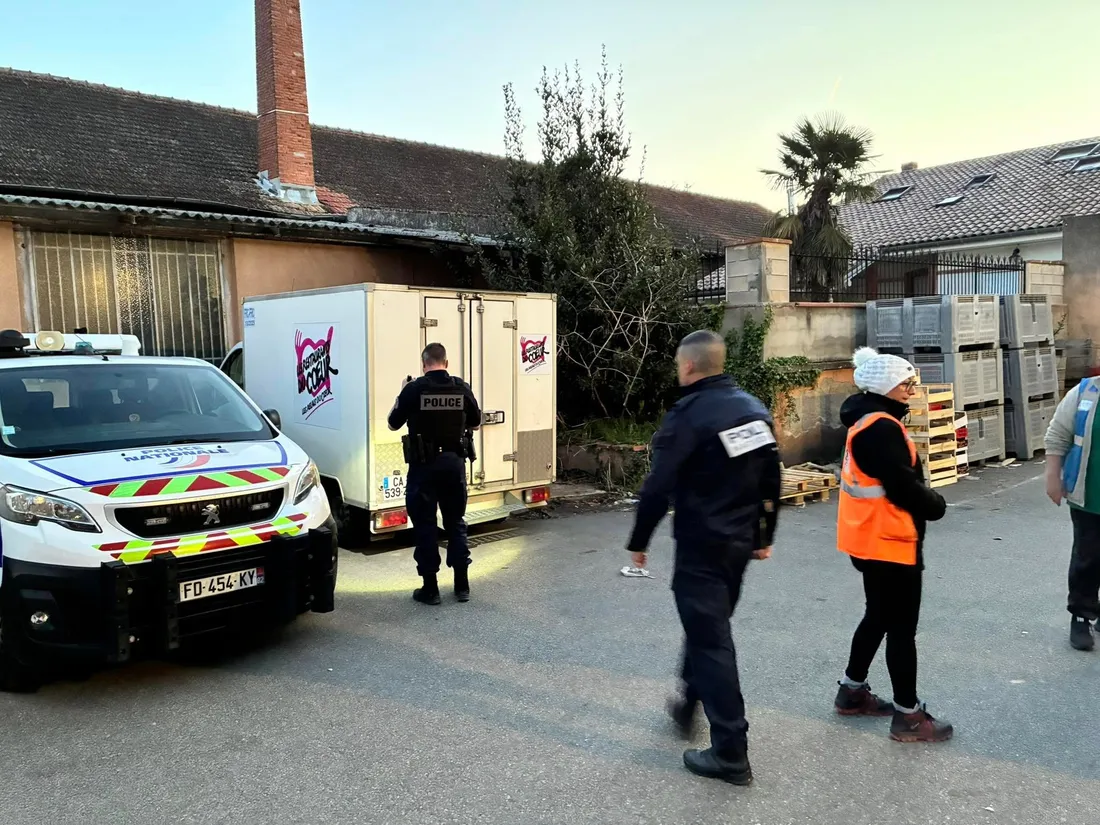 Les constatations de la police après le vols subi par l'association les Restos du Coeurs