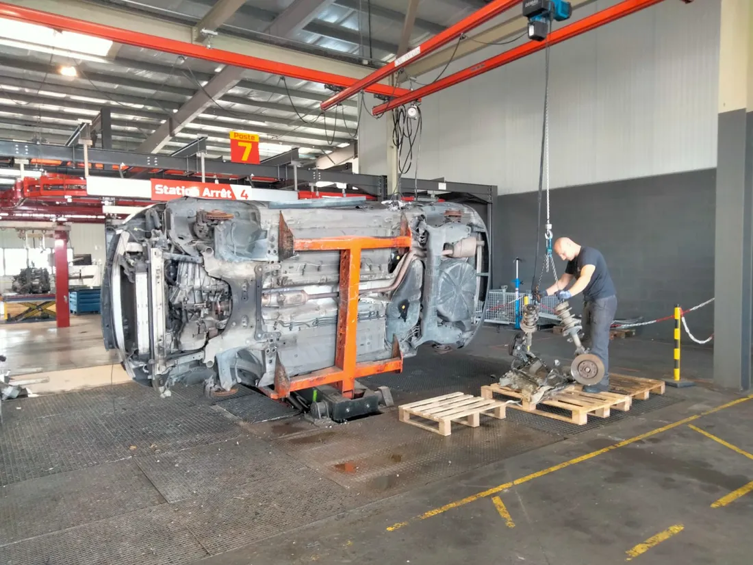 Recyclage de pièces auto chez Surplus autos, dans le Tarn.