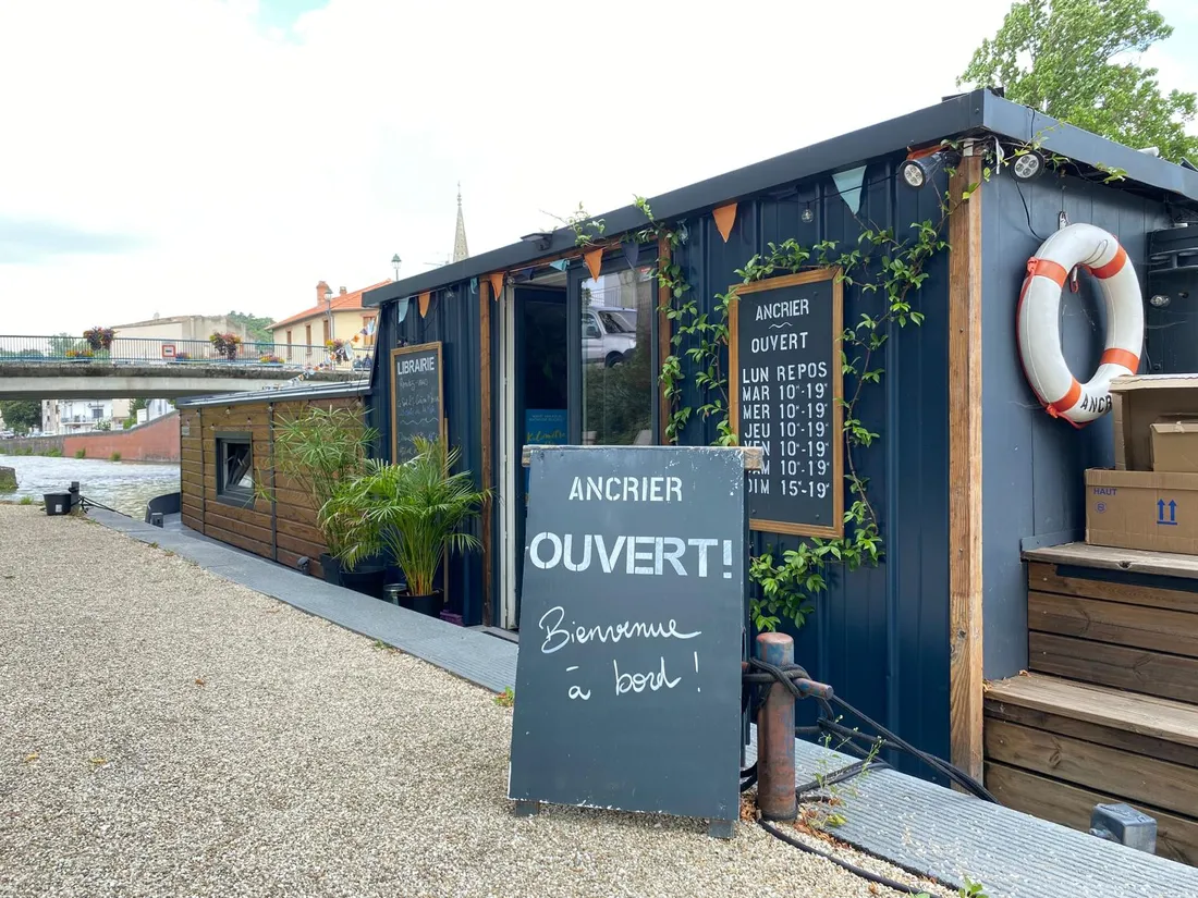 L'entrée de l'Ancrier, sur le canal latéral à la Garonne