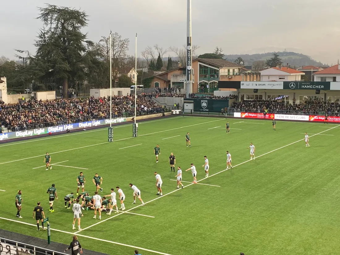 Montauban accueillait Pau, le leader du Top14