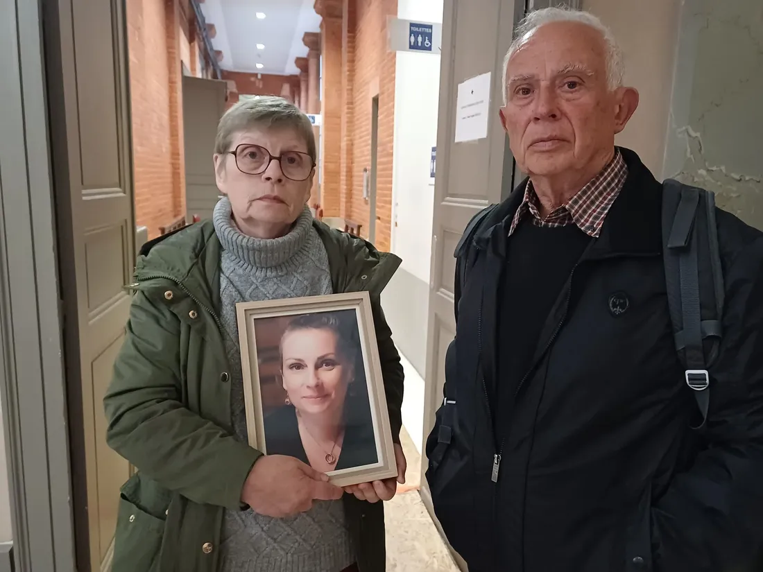 Michèle Gabens et Alain Gabens, les parents d'Isabelle après l'énoncé du verdict. 