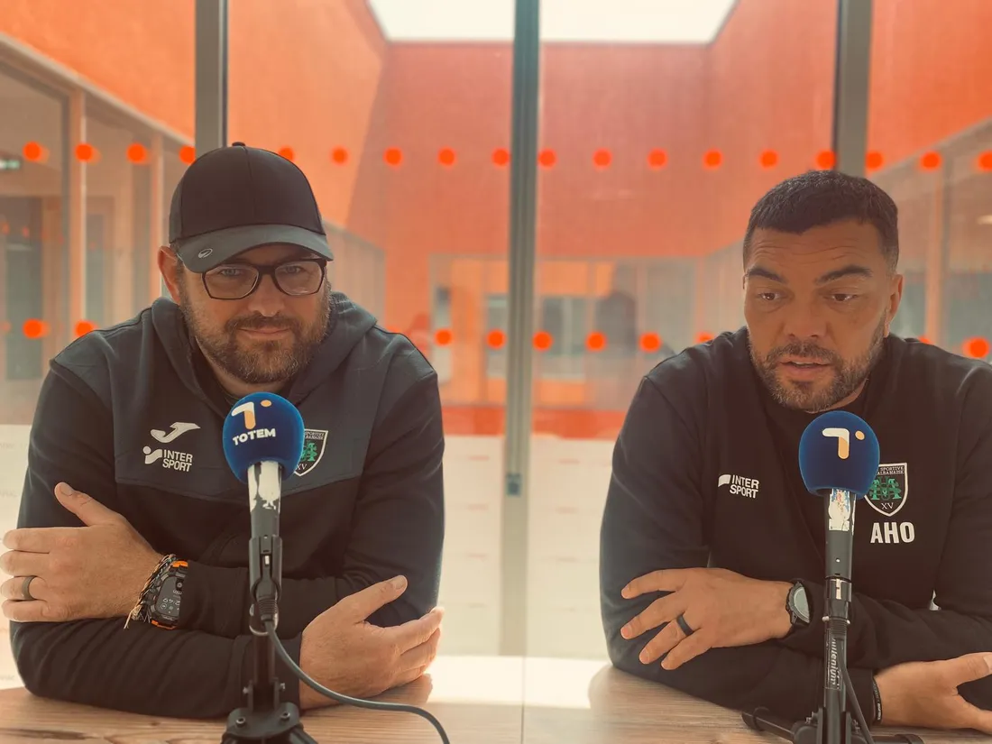 Johan Snyman, entraineur des avants et Andries Hough, entraineur des arrières de l'USM