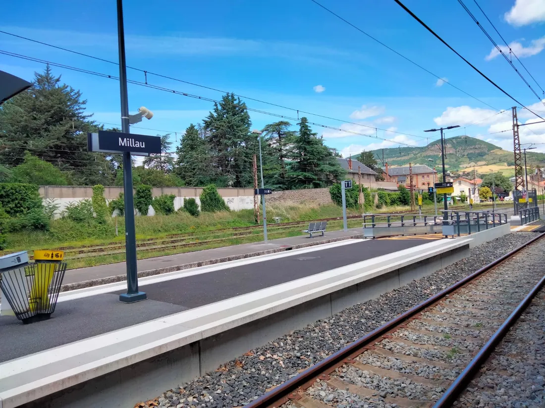 Les voies à la gare de Millau (Aveyron)