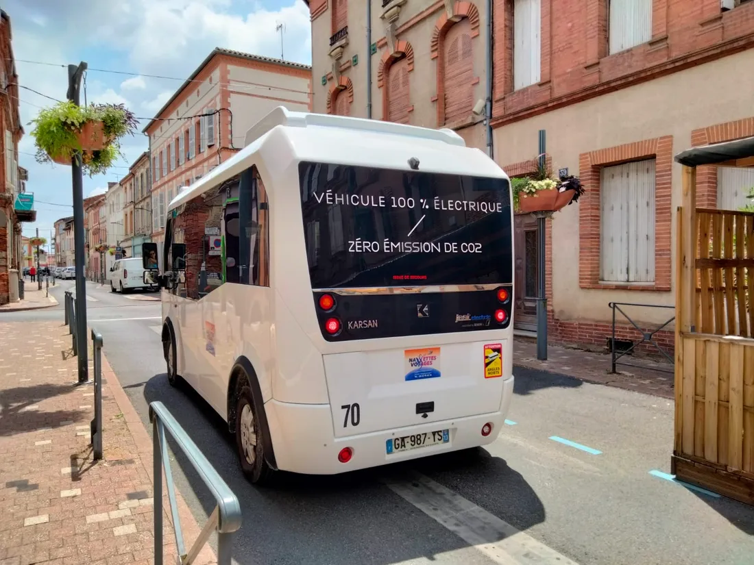 Navette "La tulipe" de Castelsarrasin
