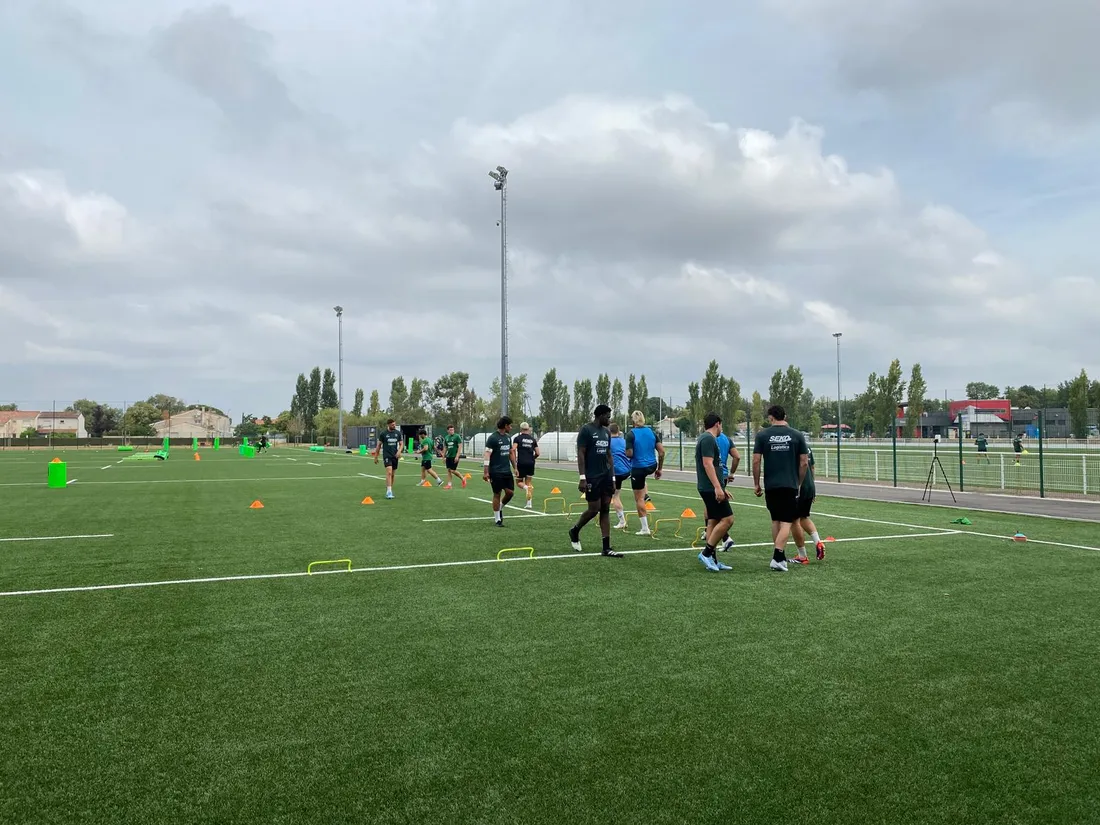 Les joueurs sont répartis en groupe, par poste